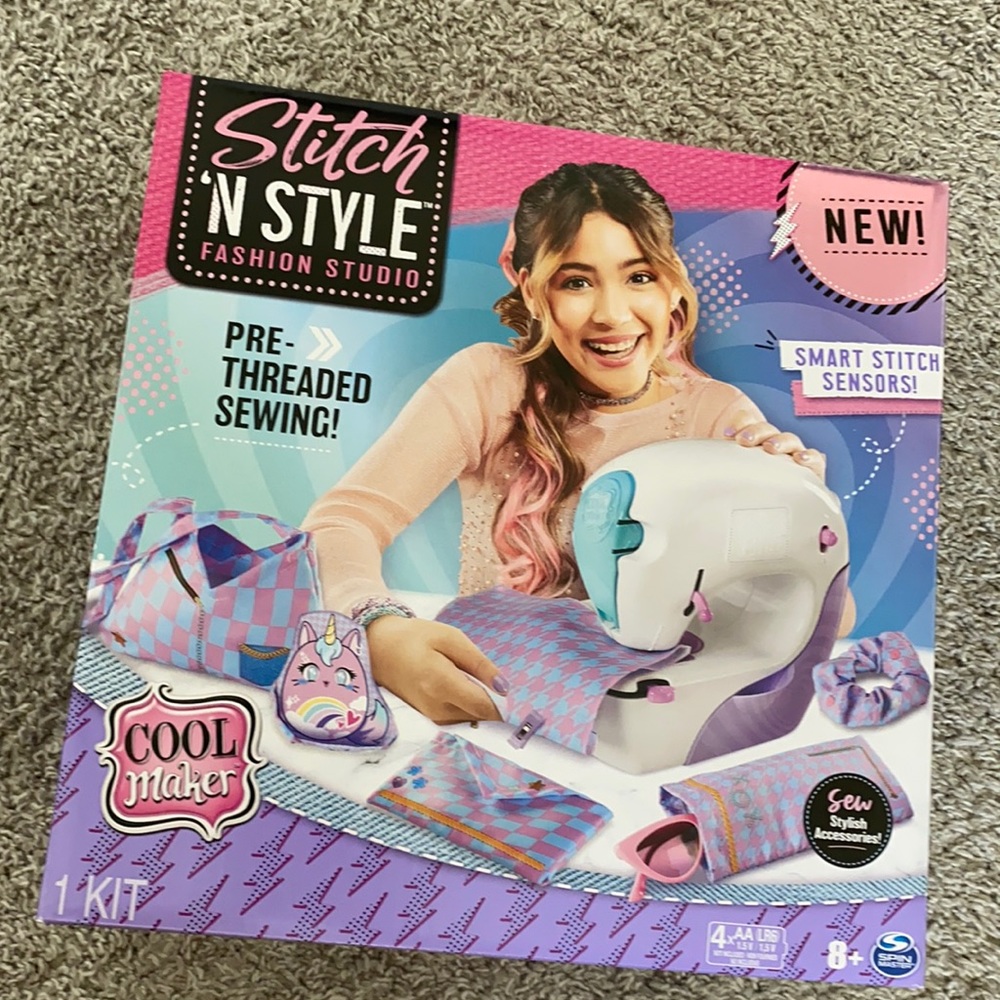 Like new Cool Maker stitch ’n’ style 🤩